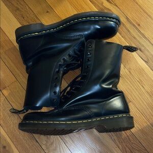 Dr.airwair Martin’s great condition size 10